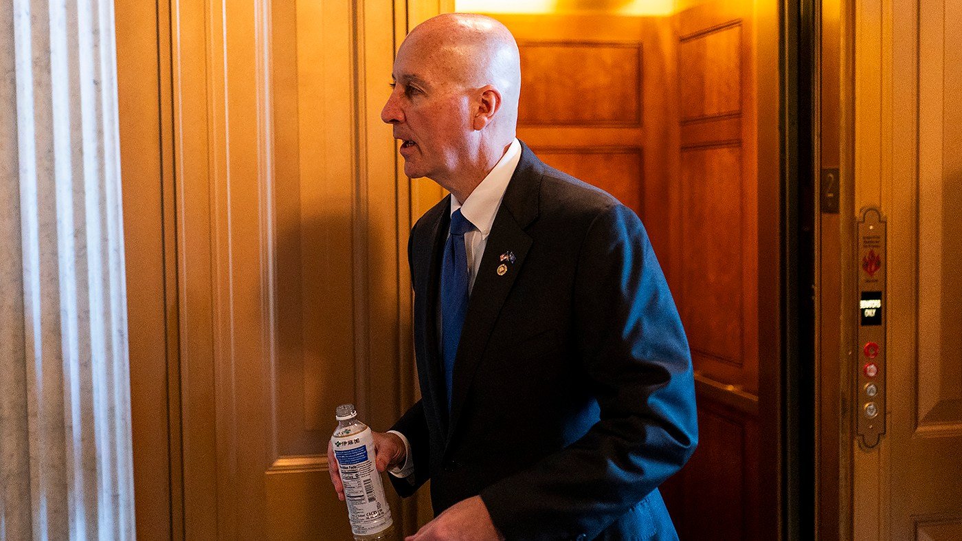 Senate Democrats Derail GOP Stock Trading Ban, Cite Weak Reforms