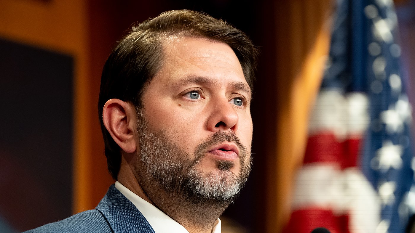 Senate Ethics Committee Clears Gallego of Misconduct Allegations by Luna