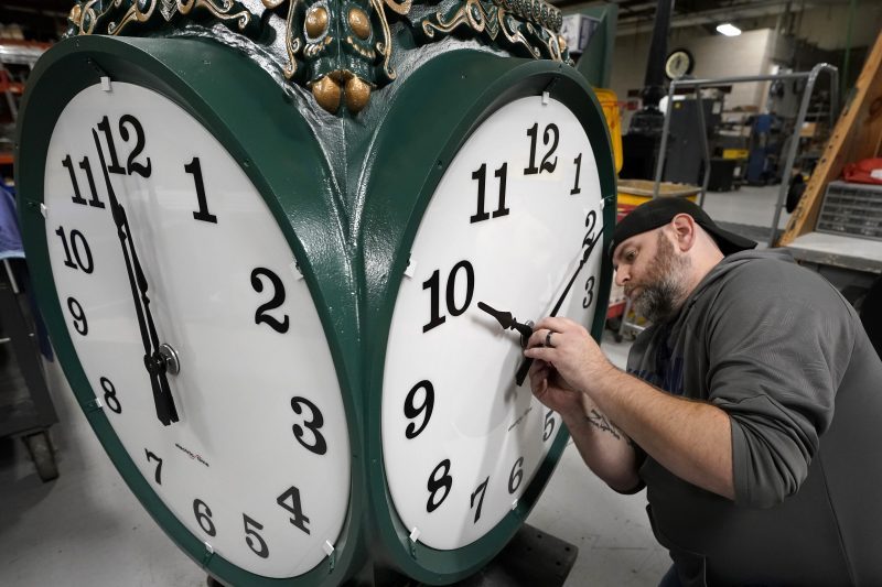 Senate Return Revives Push for Permanent Daylight Saving Time