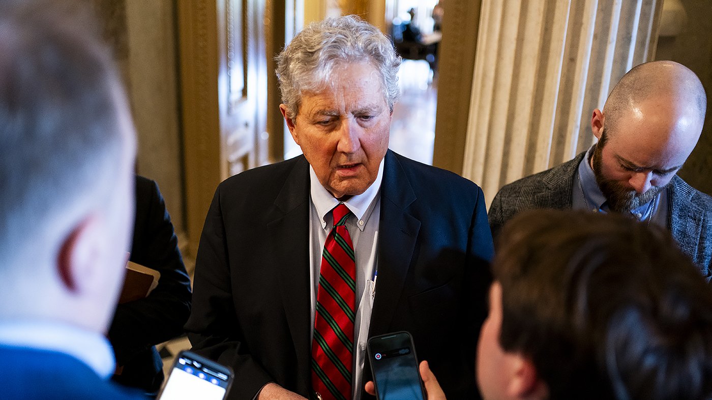 Senate Votes to Halt Own Pay in Future Shutdowns, Aiming to Deter Funding Crises