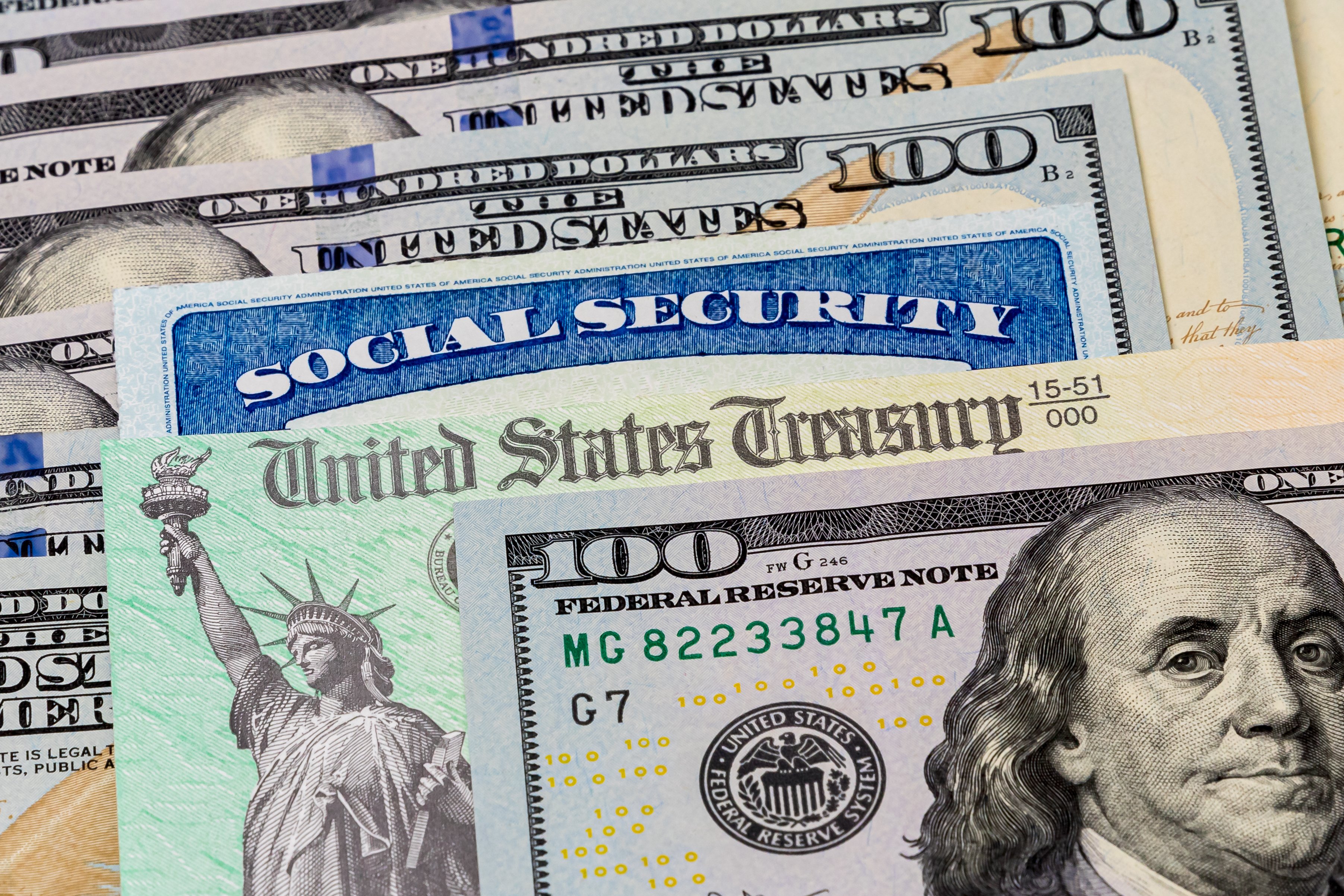 Social Security Benefits Could Drop $500 Monthly by 2032, New Analysis Warns