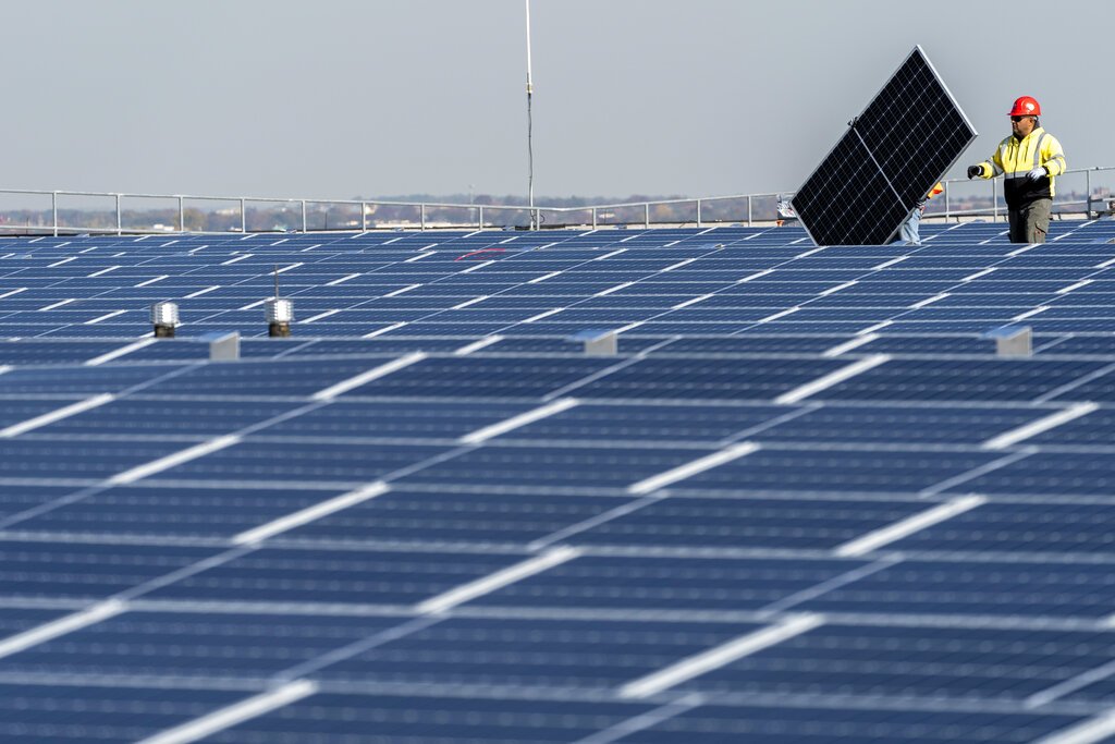 Solar Industry's Bipartisan Coalition Collapses Over China Dependence and Partisan Framing