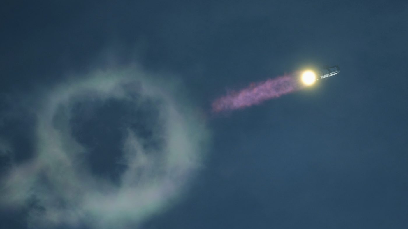 SpaceX's Starship reaches orbit for first time, advancing NASA's Artemis goals