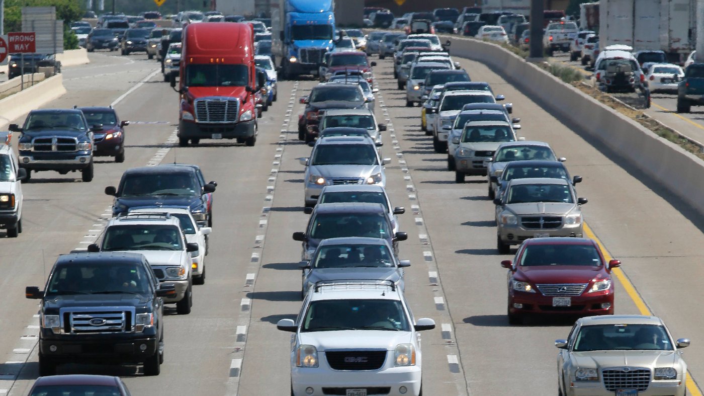 Speed-Limiting Tech Gains Bipartisan Backing After 11,288 Deaths in 2024