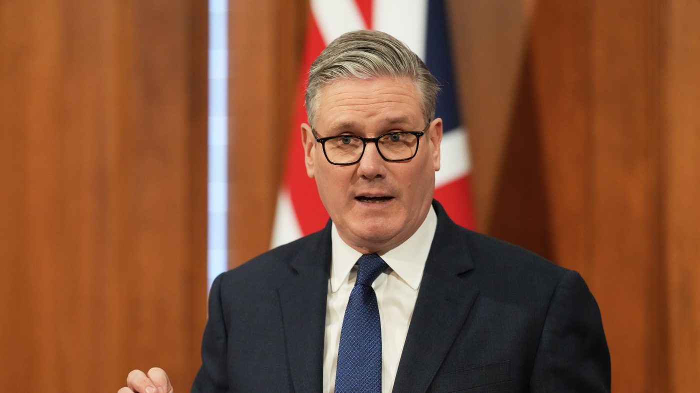 Starmer Steps Down as Labour Leader, Triggering UK Leadership Race