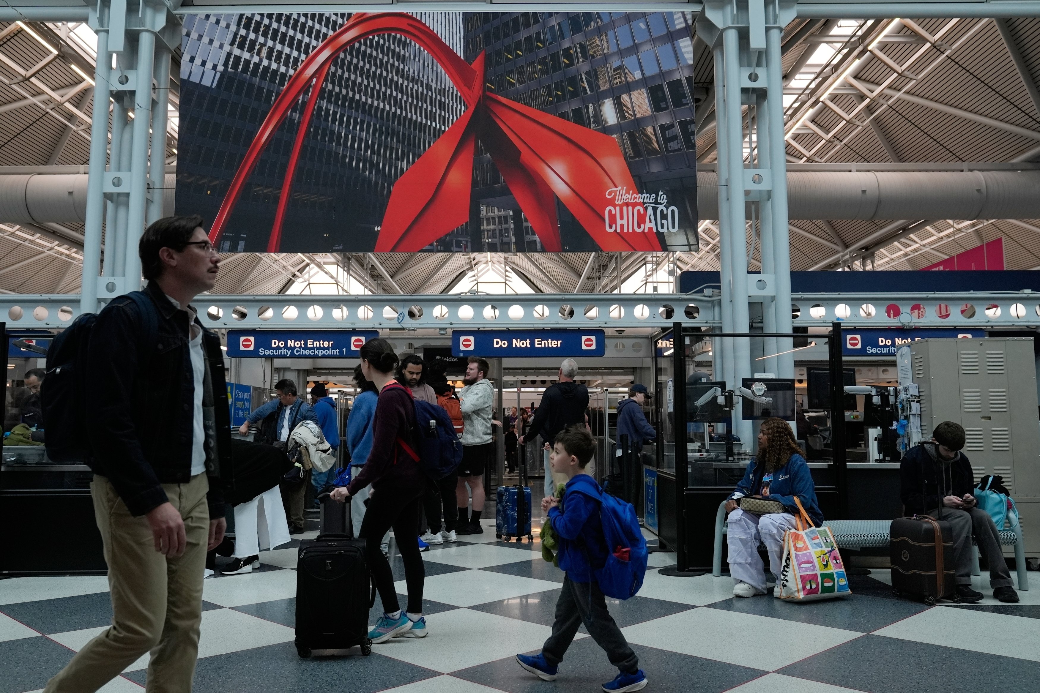 Sununu Warns Jet Fuel Surge Will Drive Up Airfare as Midterms Loom