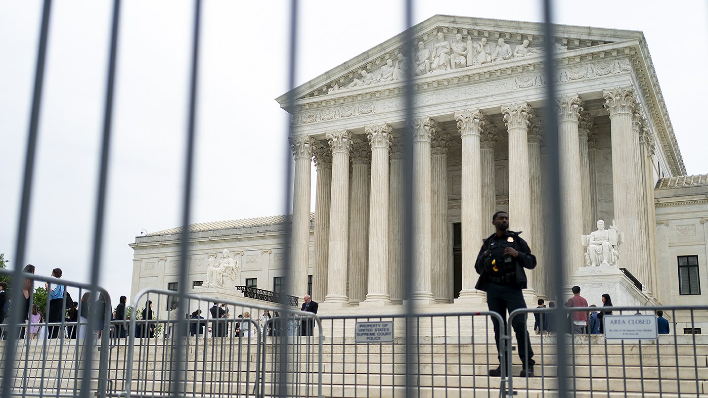 Supreme Court Clears Alabama GOP Map, Threatening Black District
