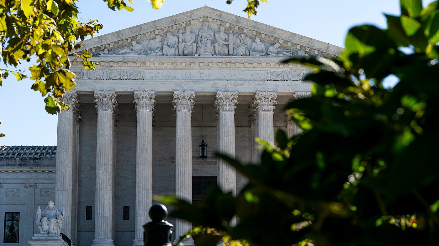 Supreme Court Justices Signal Doubt on Oil Firms' Bid to Halt Climate Suits