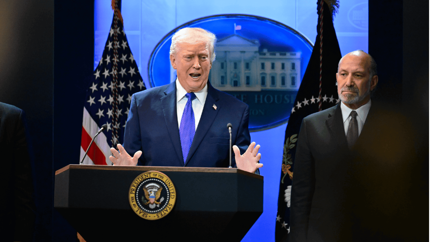 Supreme Court Urged to Limit Presidential Tariff Powers Under Section 301