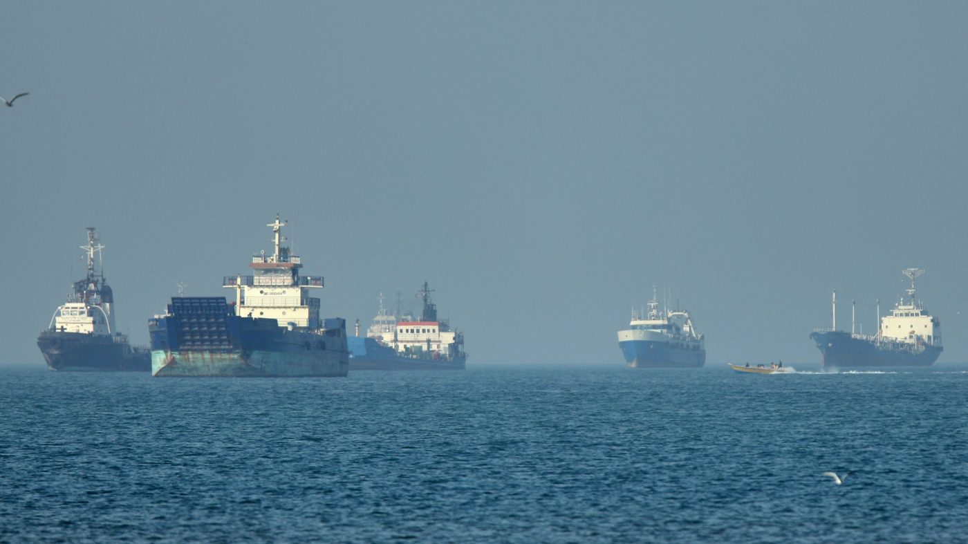 Tehran Accuses Washington of Breaching Strait of Hormuz Ceasefire