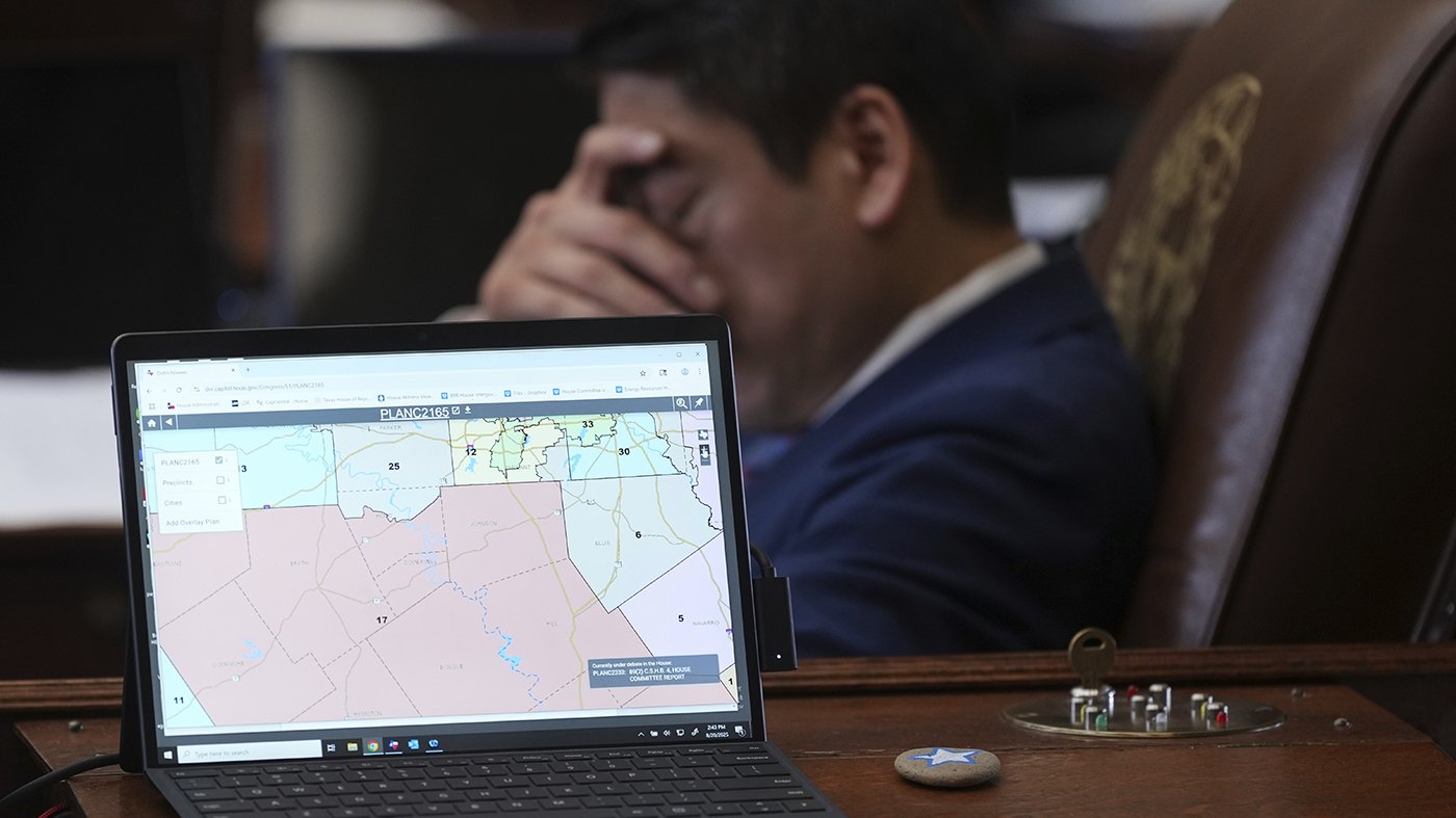 Texas High Court Rejects Abbott's Bid to Penalize Democratic Lawmakers Who Fled Over Redistricting