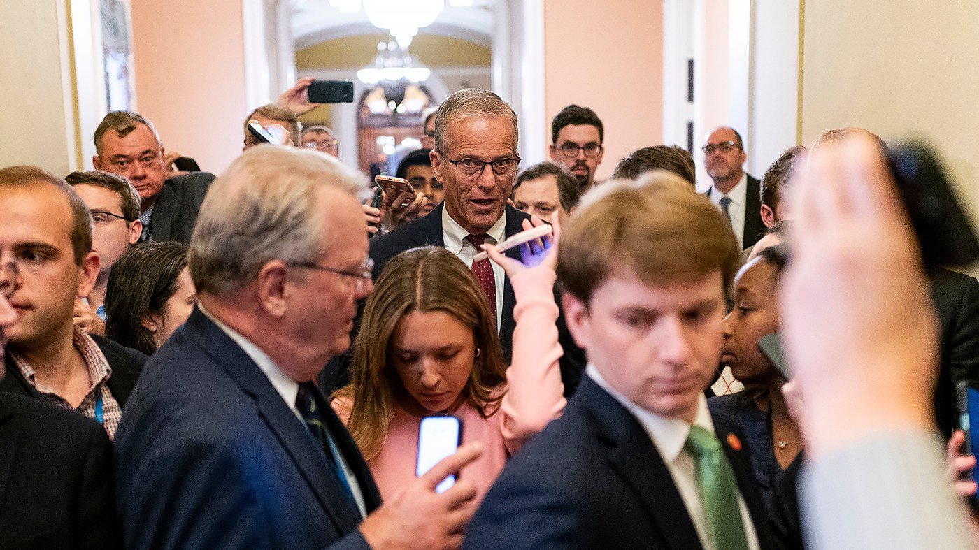 Thune Pushes Data Center, Stock Trade Bills to Aid GOP Senators