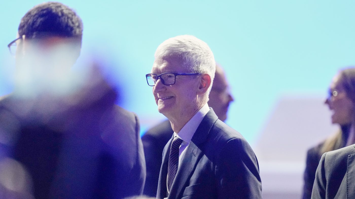 Tim Cook to Transition to Executive Chair as Apple Names John Ternus New CEO