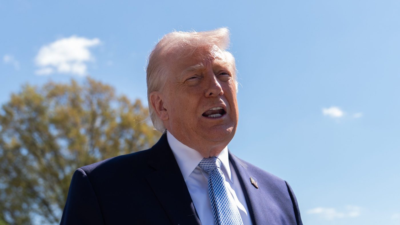 Trump Accuses Iran of Violating Strait of Hormuz Ceasefire Terms