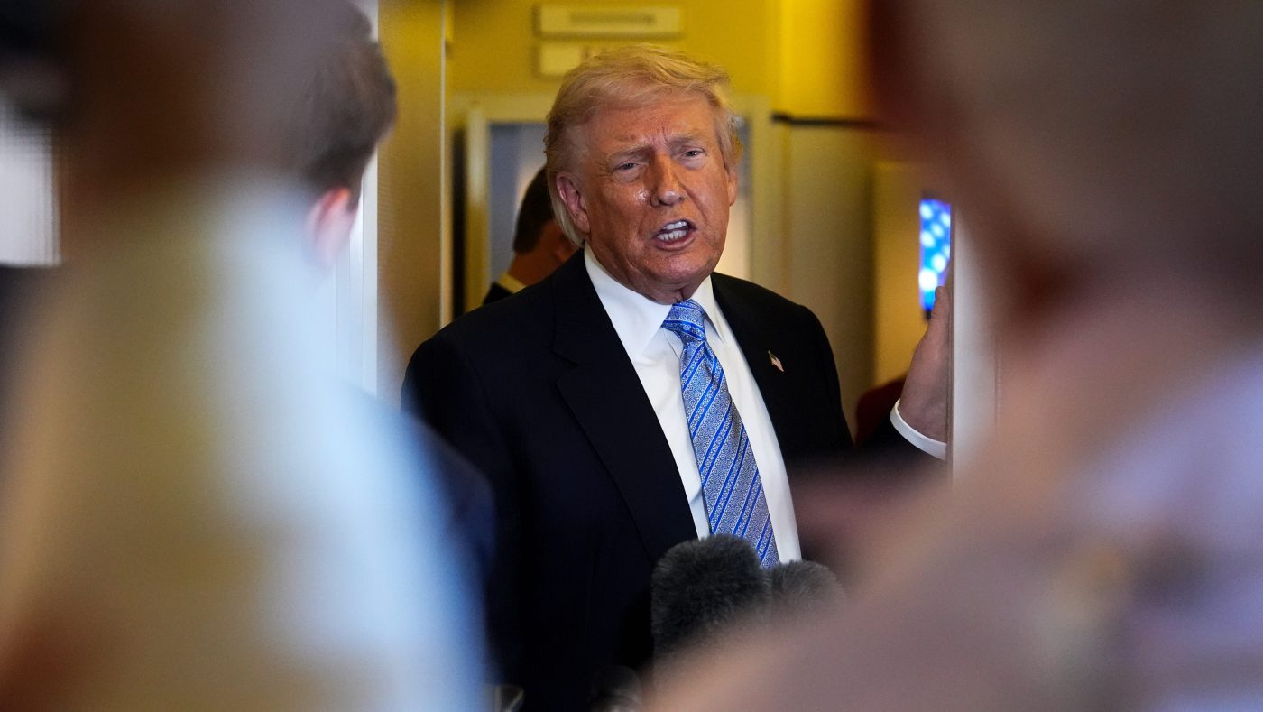 Trump Accuses NYT's Sanger of 'Treasonous' Iran War Coverage