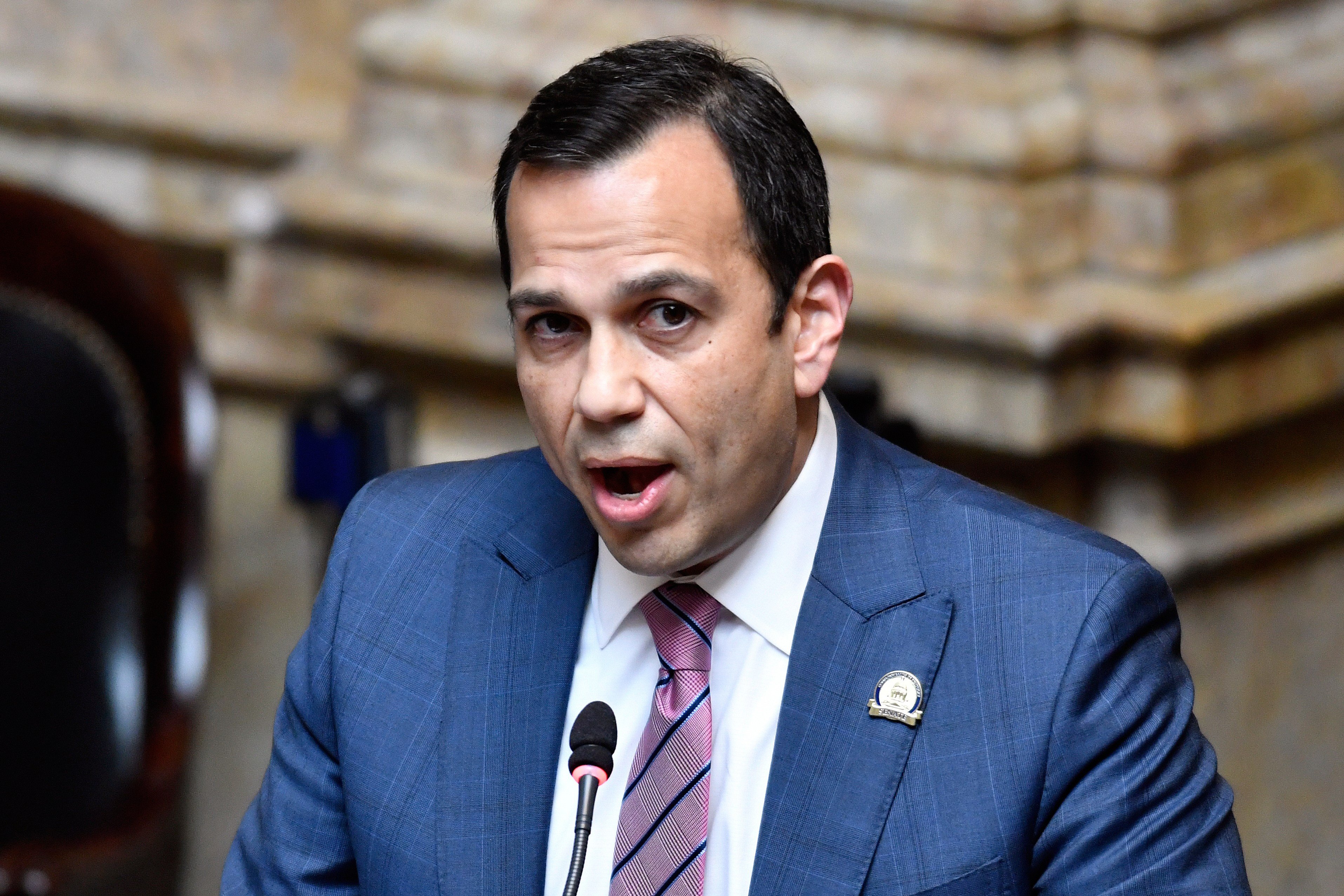 Trump-backed Kentucky candidate strips president from campaign site