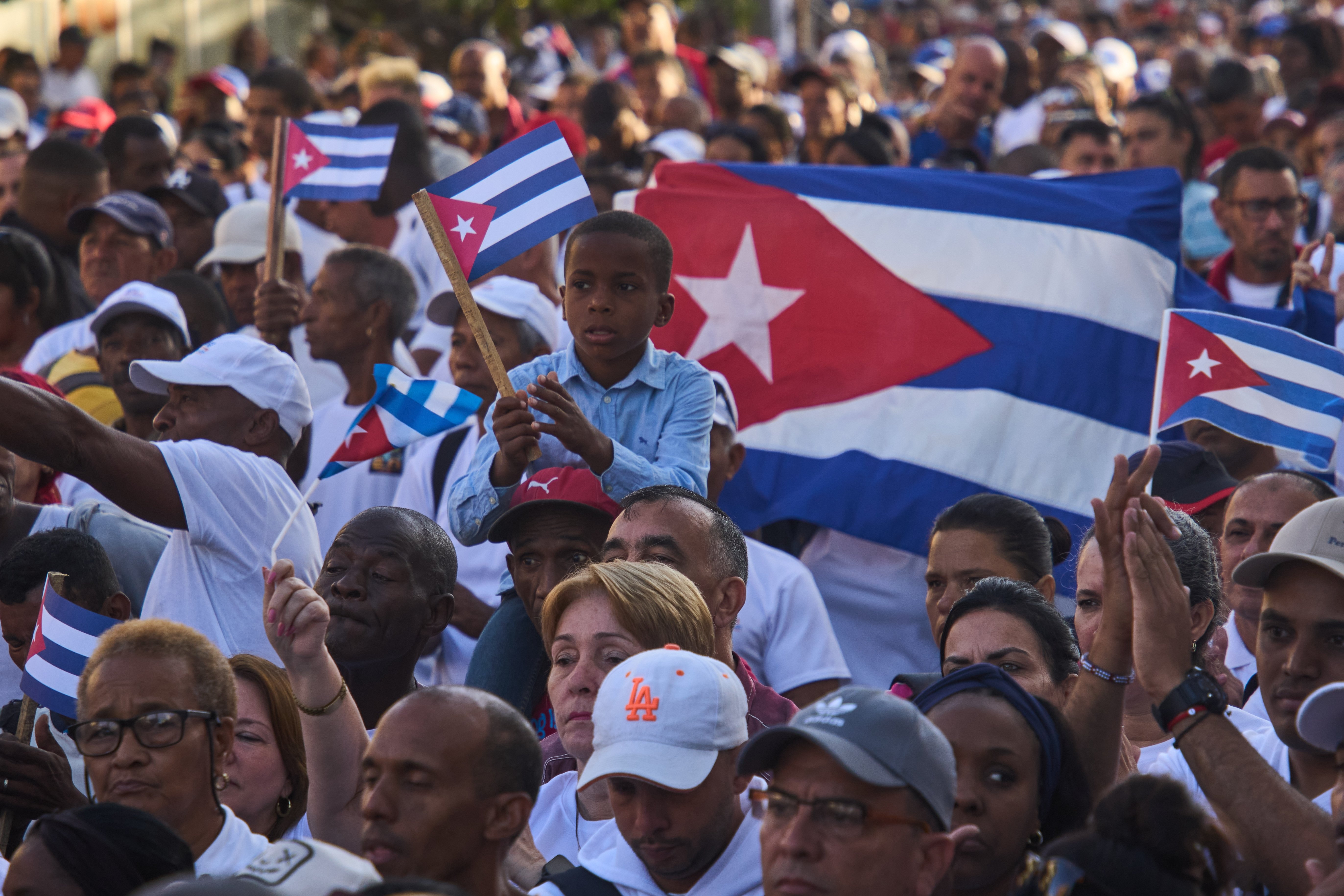 Trump Broadens Cuba Sanctions, Targets Foreign Banks in New Crackdown