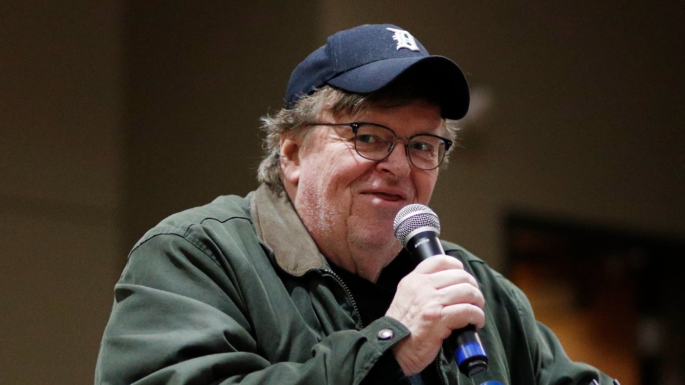 Trump Calls Michael Moore a 'Lowlife' in Social Media Attack
