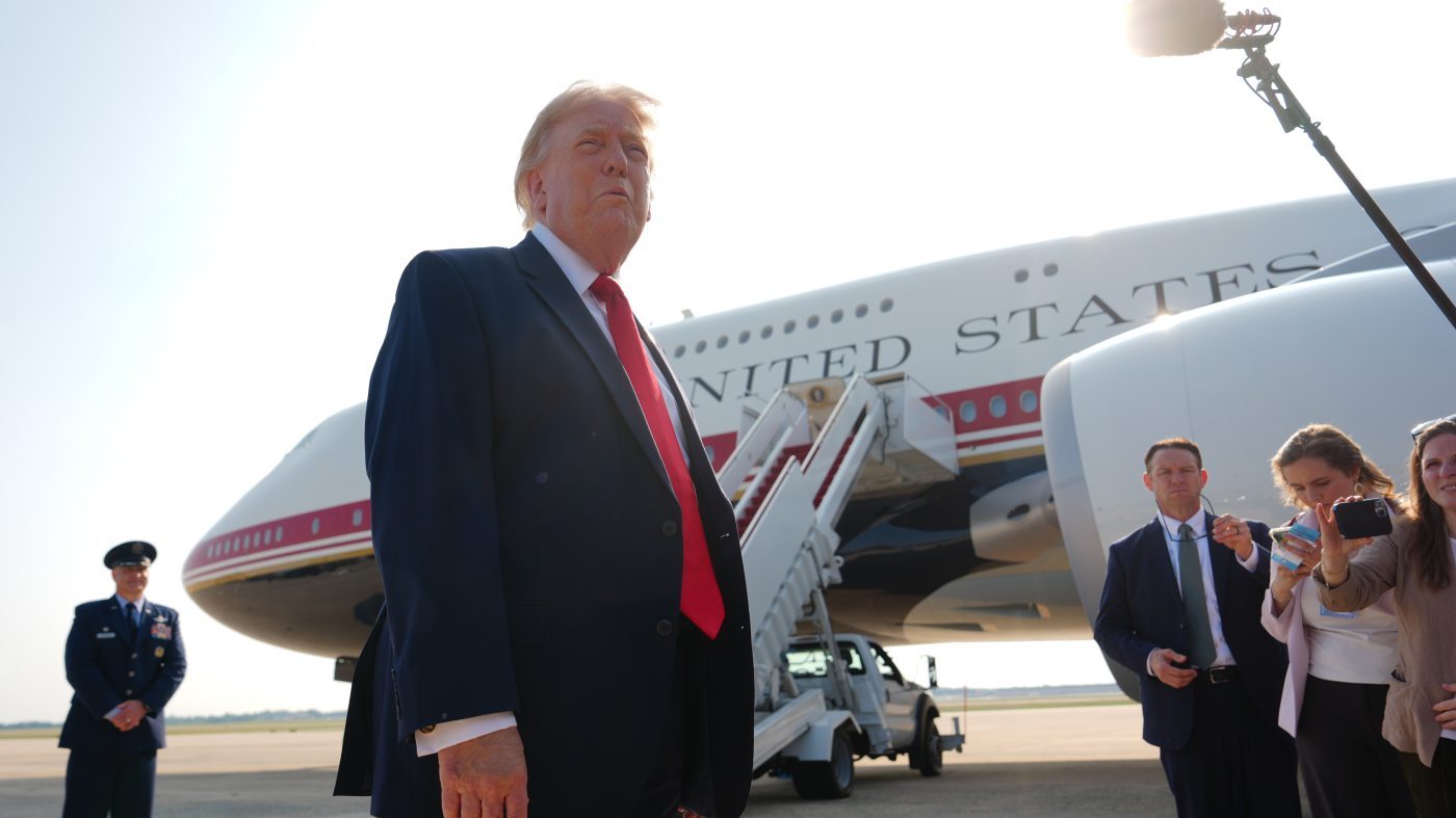 Trump Debuts Qatari-Gifted Jet on North Dakota Library Trip