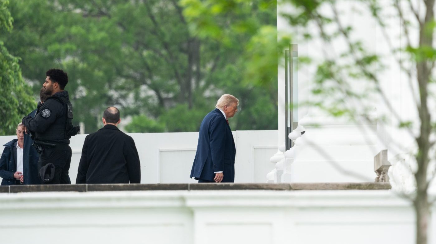 Trump Details Two Paths for Iran's Uranium Stockpile in Peace Talks