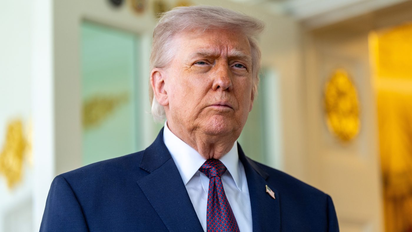 Trump Enforces Naval Blockade Against Iran in Strait of Hormuz, Risking Global Oil Prices