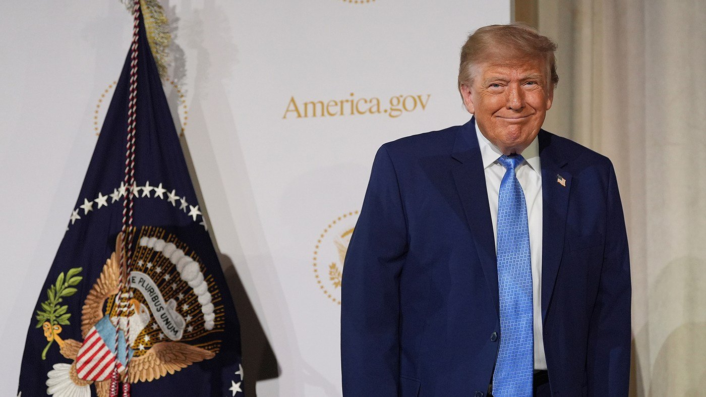 Trump, GOP scramble to contain AI backlash ahead of midterms