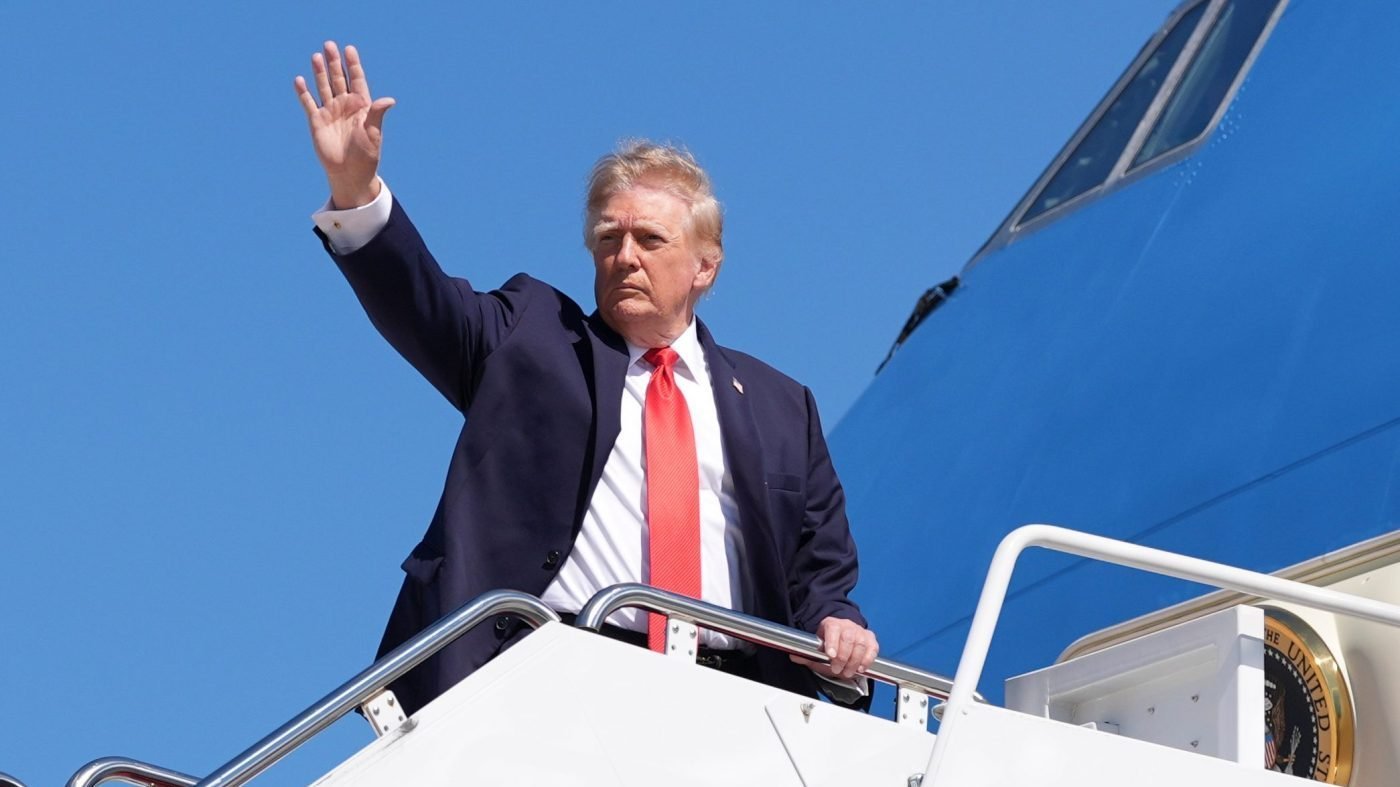 Trump Heads to Texas to Tout Manufacturing Agenda Amid Economic Worries