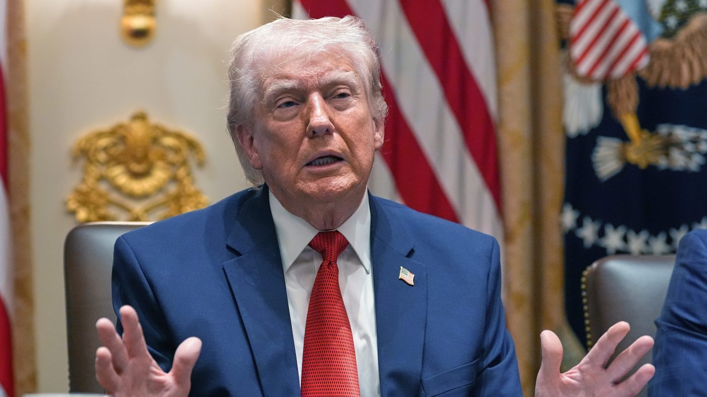 Trump Hosts Greek Independence Celebration Amid Middle East and Domestic Pressures