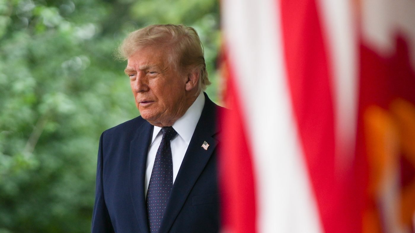 Trump Hosts Rose Garden Lunch for First Responders Amid Crime Push