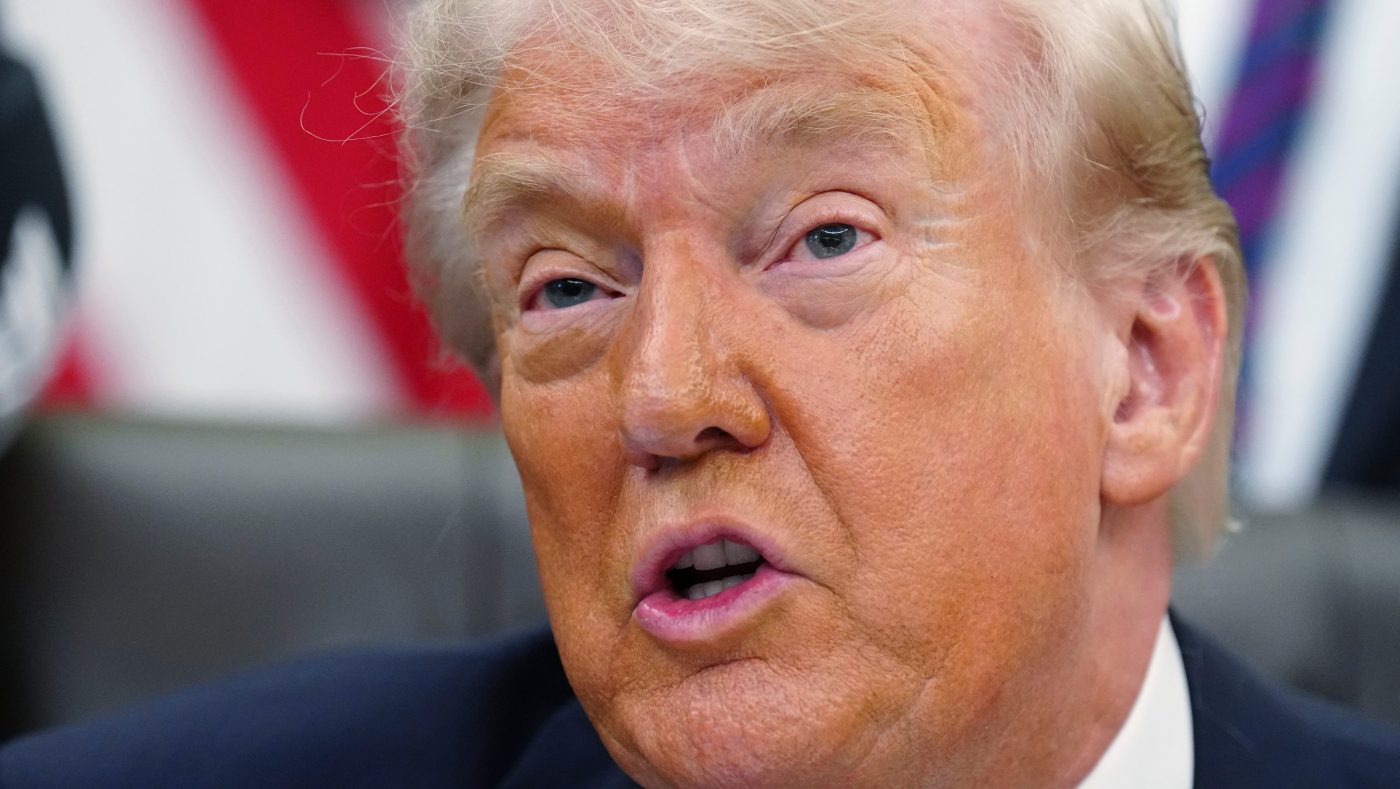 Trump Issues Ultimatum to Iran as Peace Talks Near Completion