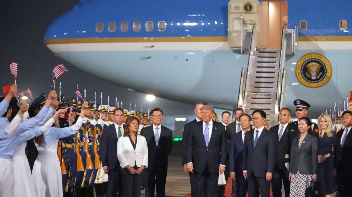 Trump Lands in Beijing for Xi Summit Amid Pressure on Lai, Gas Tax, and Ballroom Funding