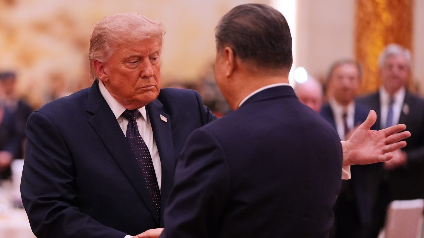 Trump Lauds Xi as 'Friend' in Beijing, Sidesteps Taiwan and Detainee Pressures
