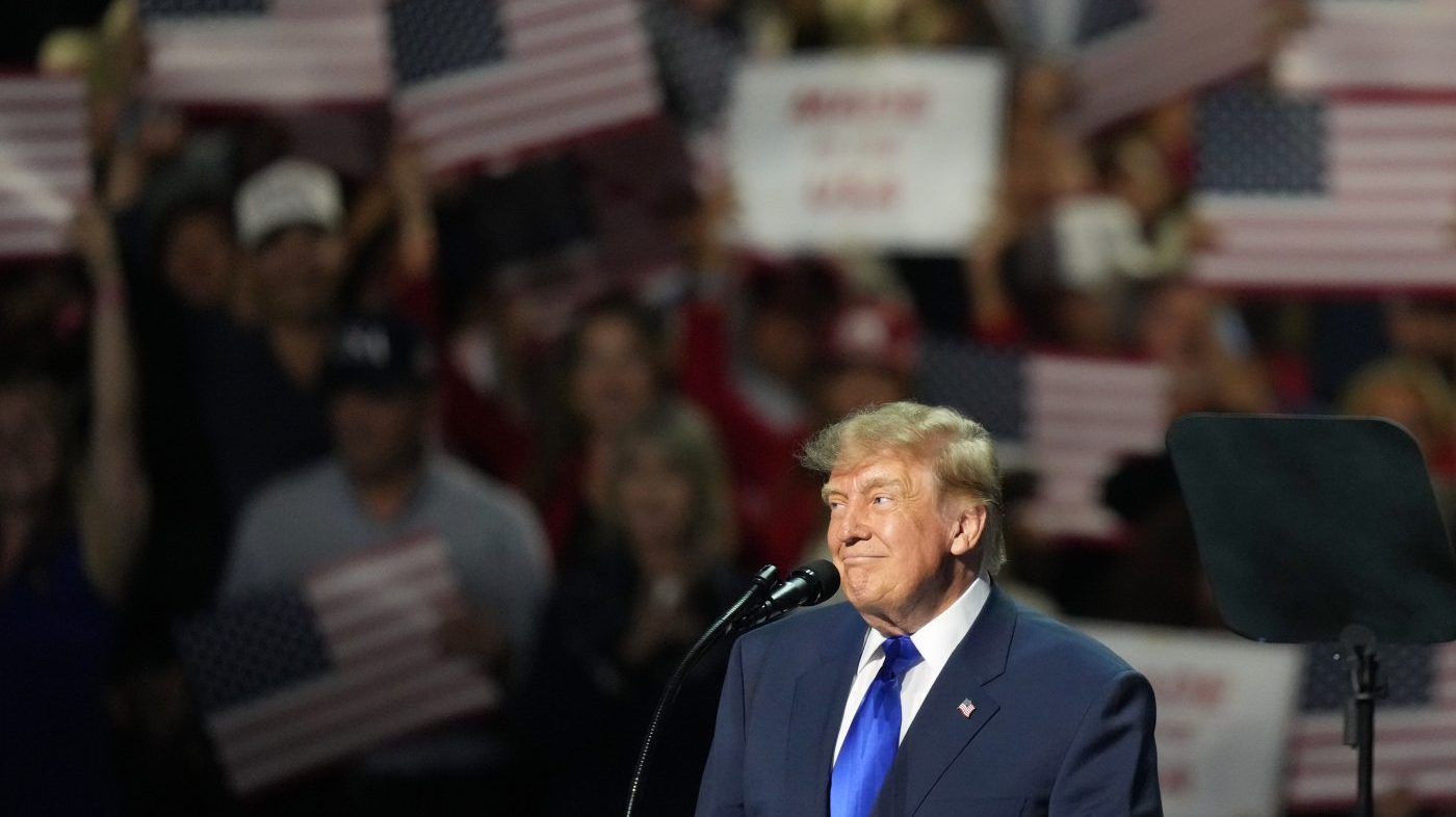 Trump offers $5,000 'dividend' to adults if GOP keeps Congress