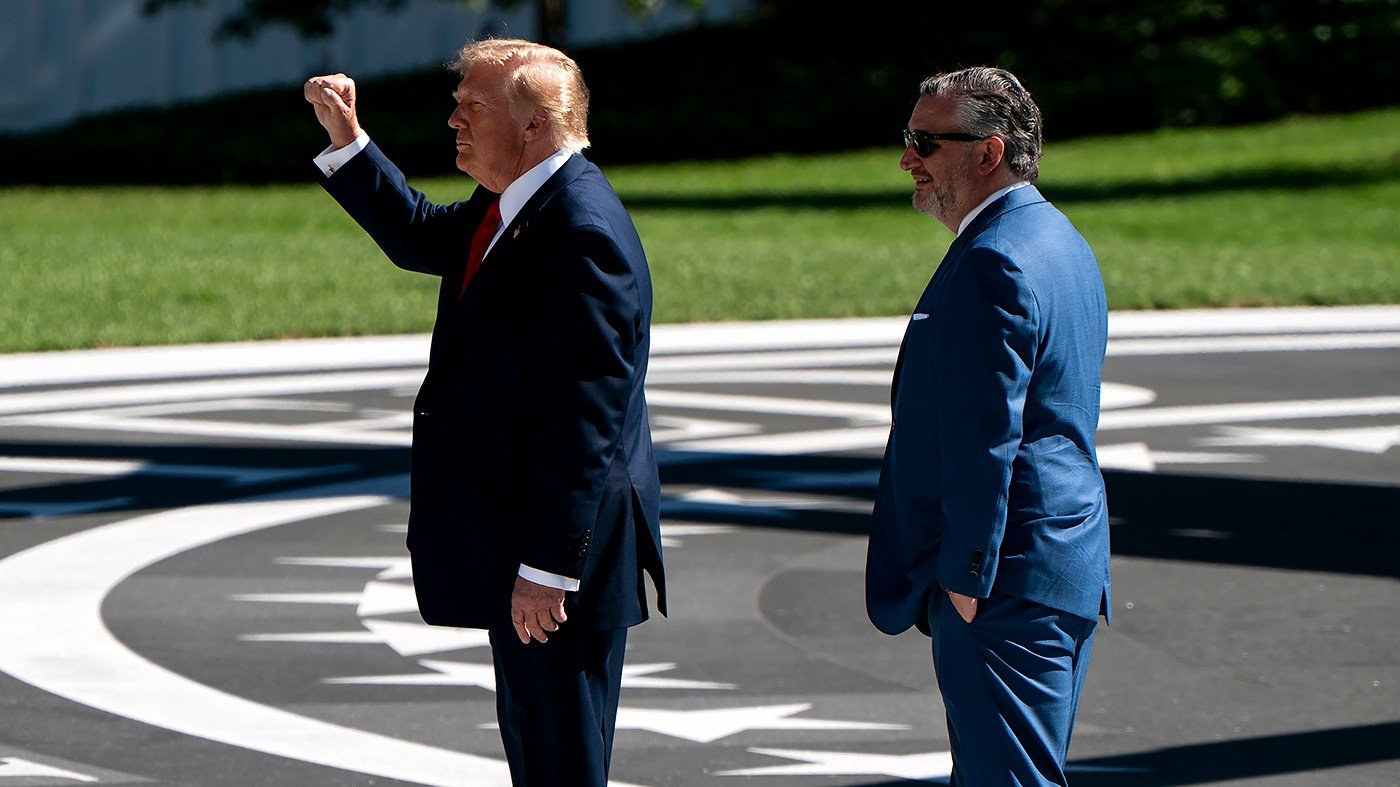 Trump Pledges No Iran Strike Before November Midterms