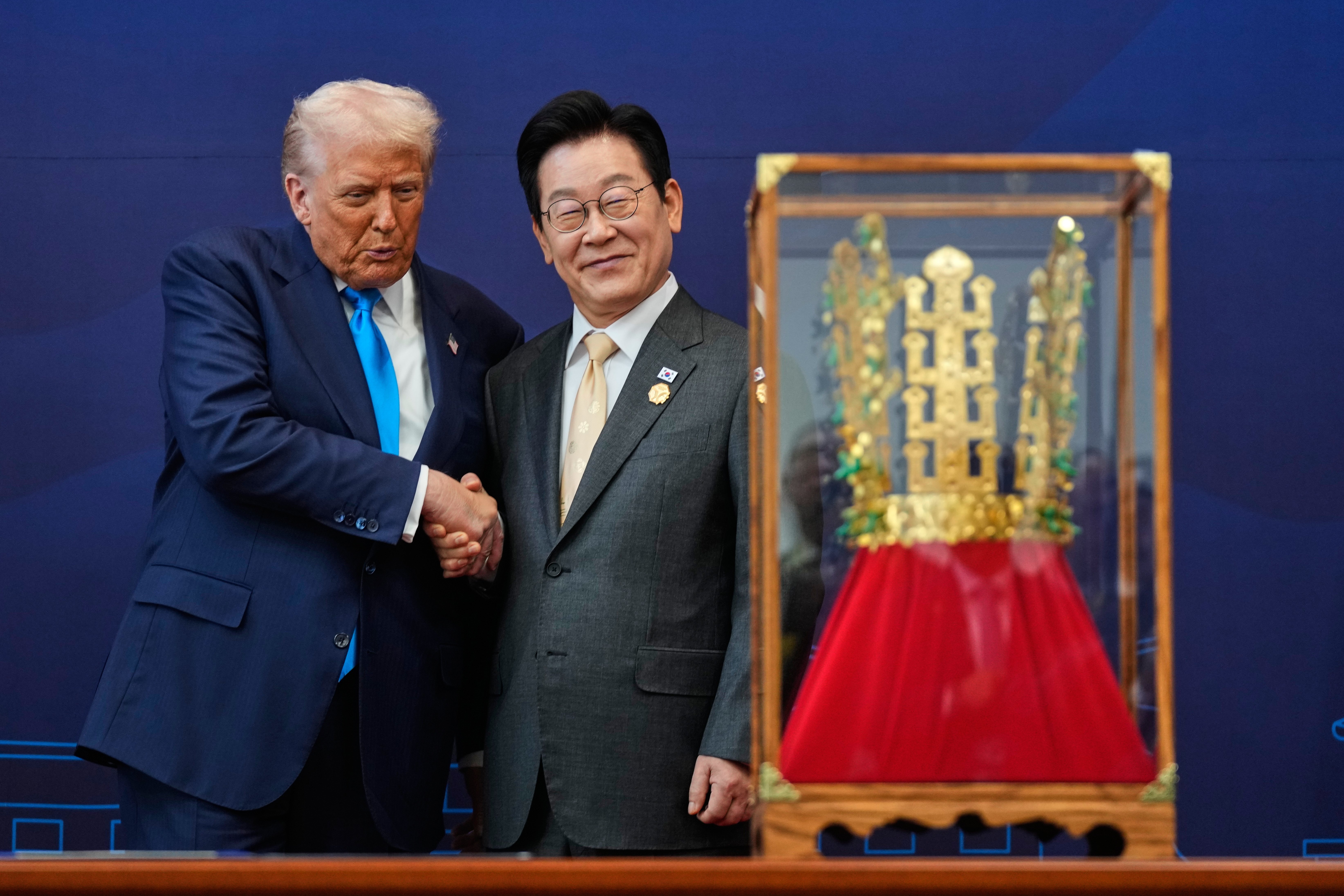 Trump Pressures Seoul to Join Iranian Conflict After Strait Explosion