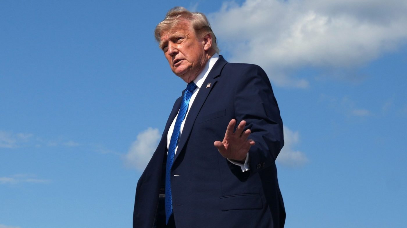 Trump Rebukes Pirro Over Dropped Reflecting Pool Vandalism Case