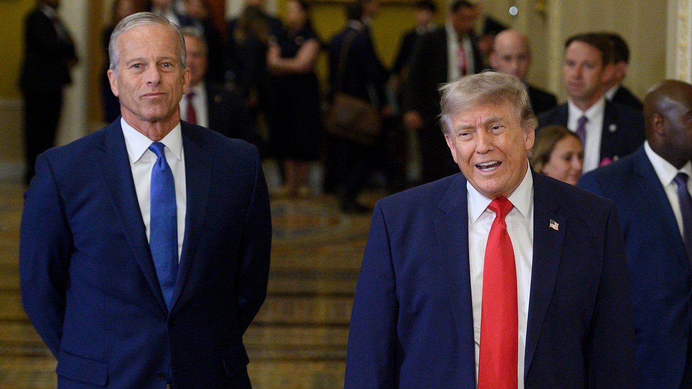 Trump Refuses to Sign Housing Bill, Igniting New GOP Rift