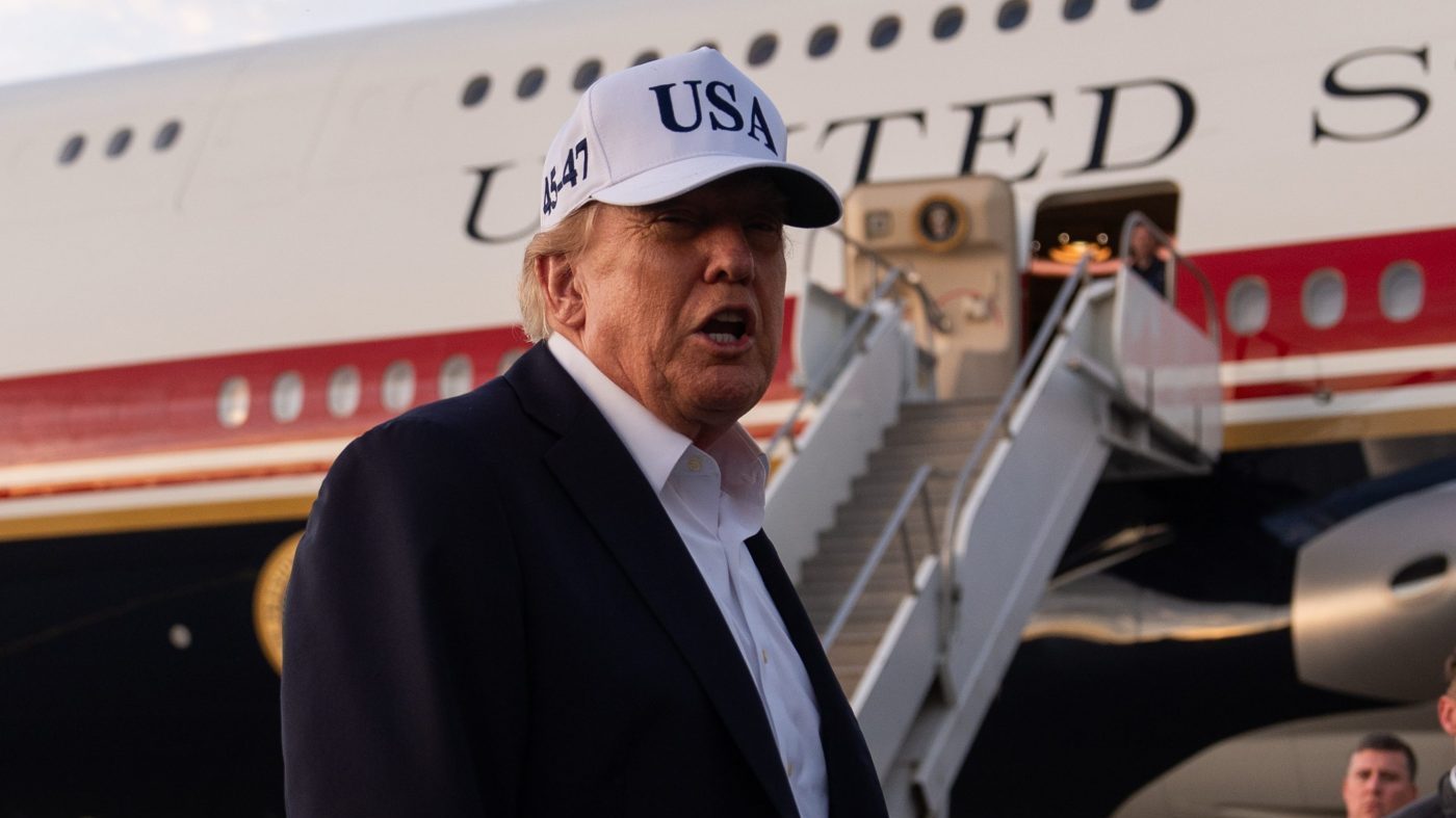 Trump Rejects Claims He's Dismissing AI Risks, Vows US Lead