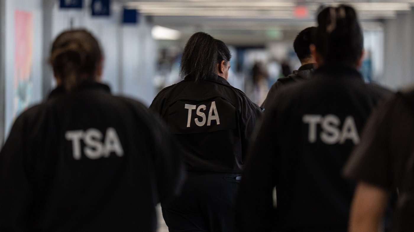 Trump's 2027 Budget Seeks Major TSA Workforce Cuts to Accelerate Airport Security Privatization