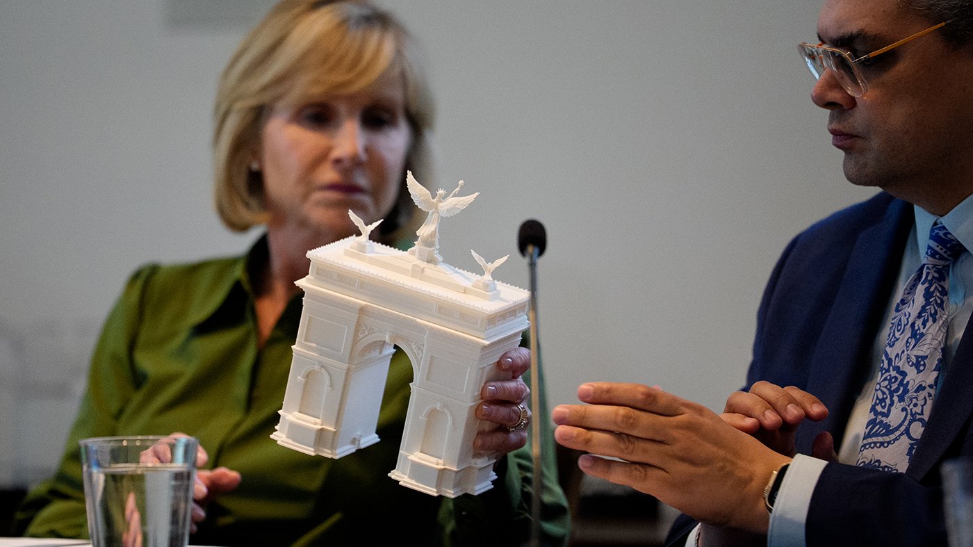 Trump's 250-Foot Triumphal Arch Clears Key Design Hurdle Despite Public Opposition