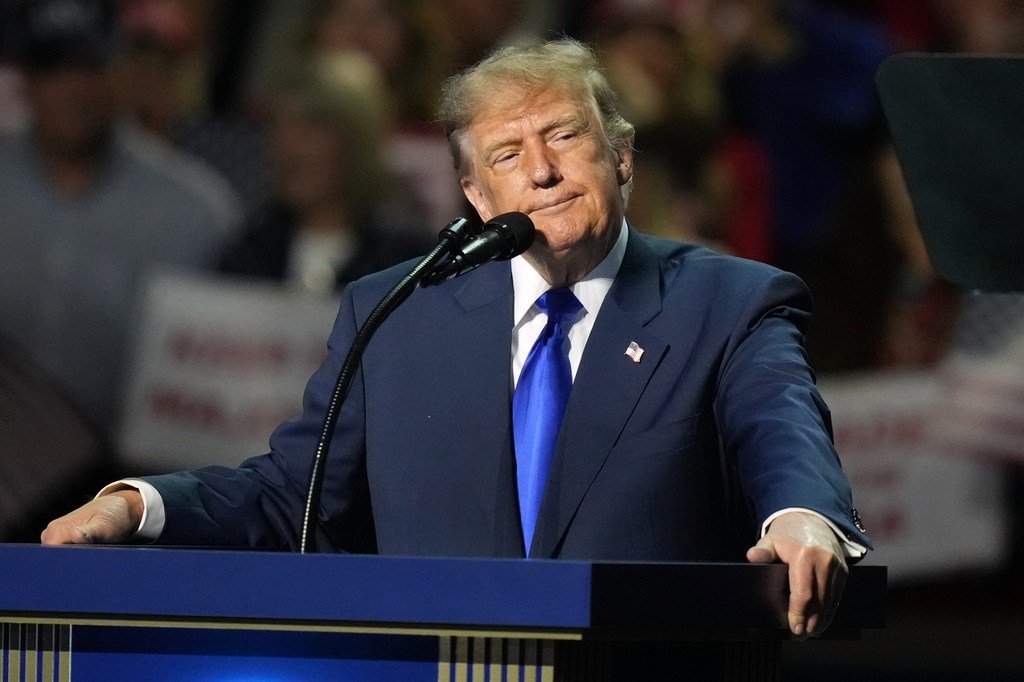 Trump's $5K 'Dividend' Promise Faces GOP Skepticism and Fiscal Reality