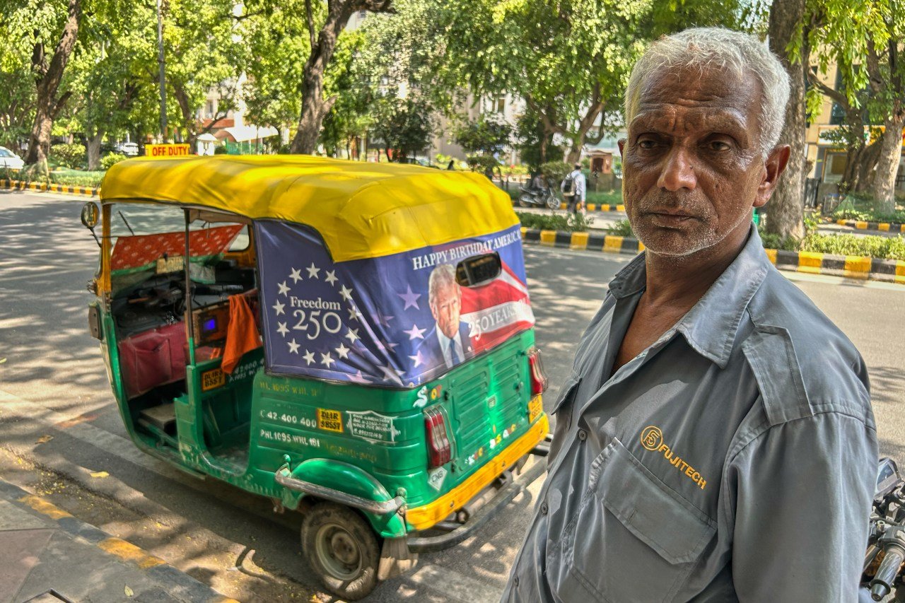 Trump's Face Rides Delhi Rickshaws in US Embassy's Independence Drive