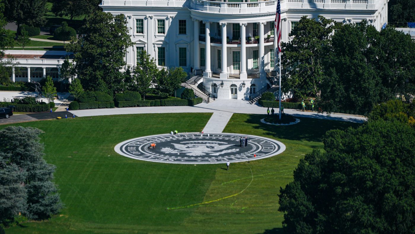 Trump's Helipad Debut Muted as Networks Boycott Pool Over Press Ban