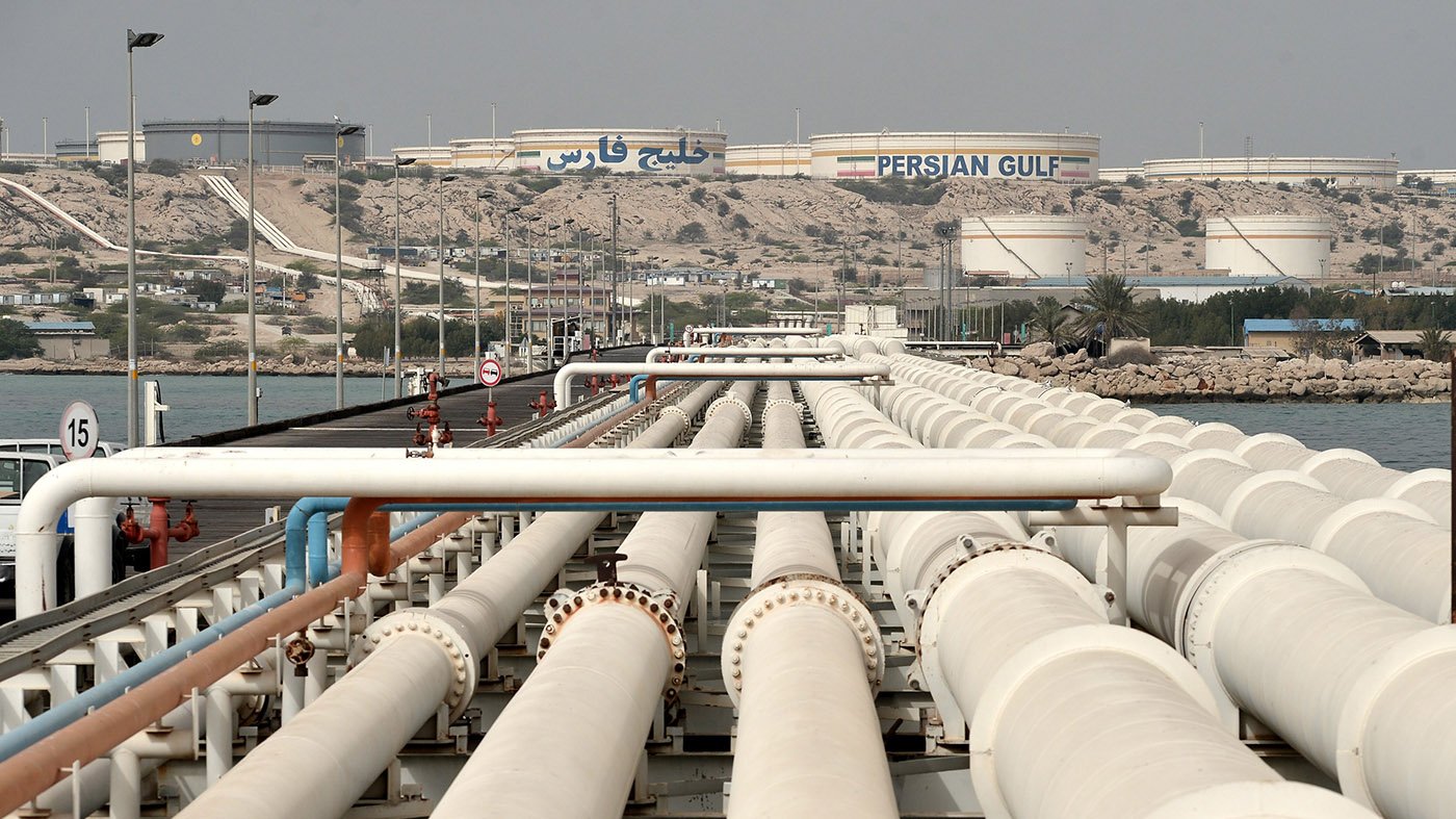 Trump's Iran Deal Opens Oil Exports, Sparks Fury Among Hawks