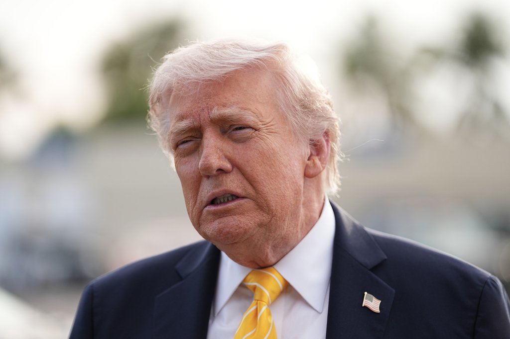 Trump's Iran Deal Push Echoes Obama Blueprint as War Exit Strategy