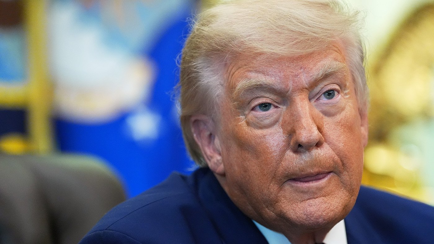 Trump's Net Approval Hits Record Low Amid Iran Conflict and Inflation