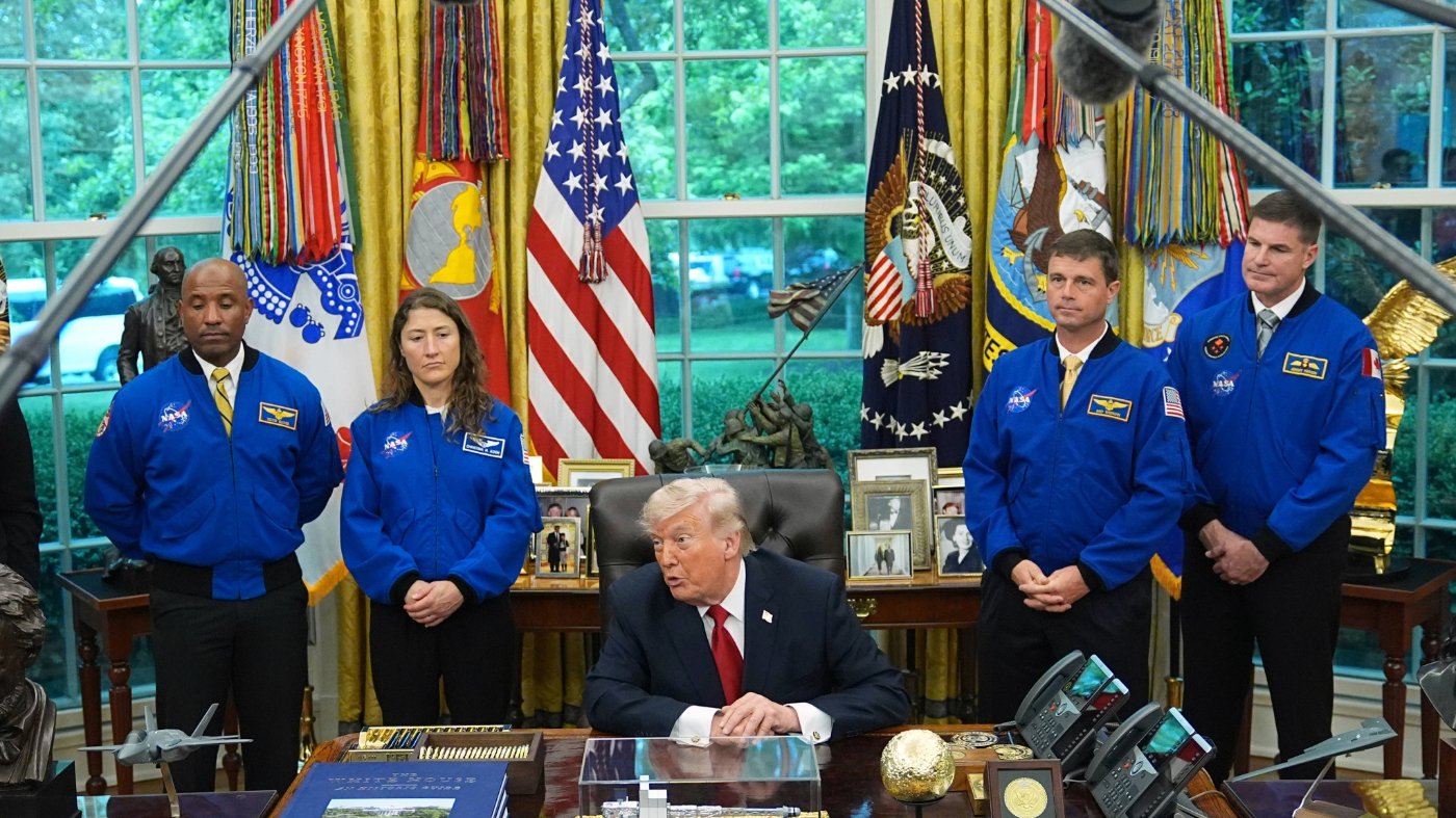 Trump's Proposed NASA Budget Cuts Threaten Artemis II Gains, Bipartisan Critics Warn