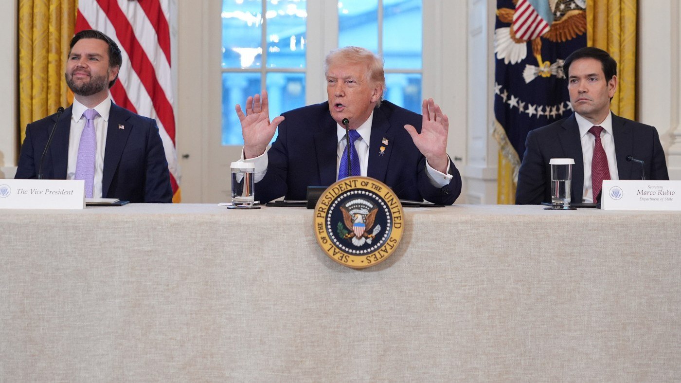 Trump's Venezuela Oil Deal Draws Fire; Ford Set for Sunday Show