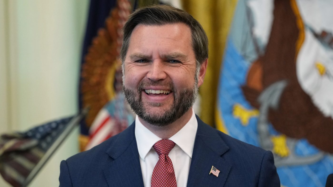 Trump Sidesteps Vance 2028 Endorsement Talk: 'It's Early'