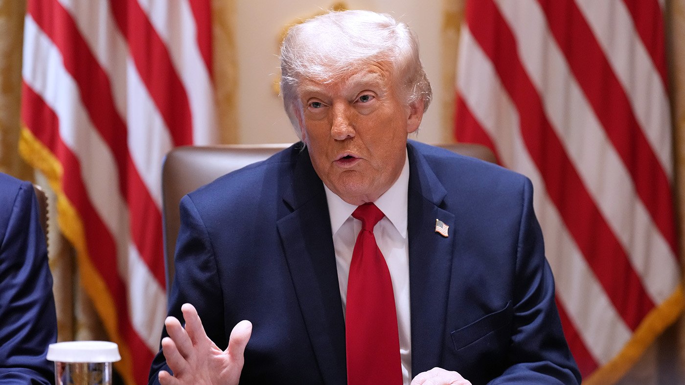 Trump Signs Slimmed-Down AI Order, Opts for Voluntary Testing